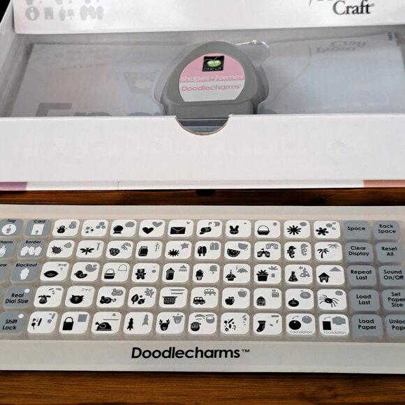 Cricut Doodlecharms Cricut Die Cut - Picture 7 of 9